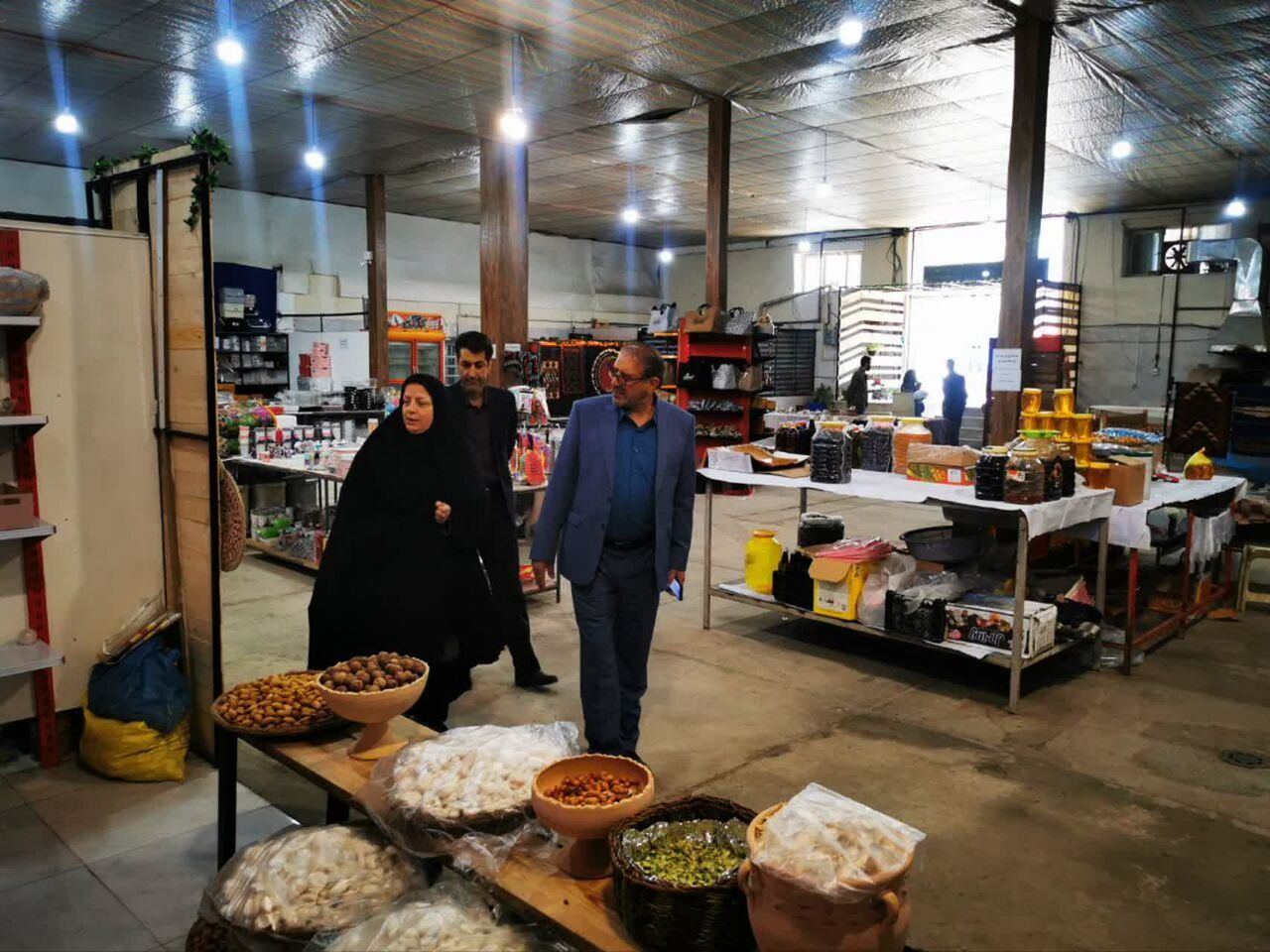باراندازهای تخصصی در کنار روستابازارها توسعه می‌یابد